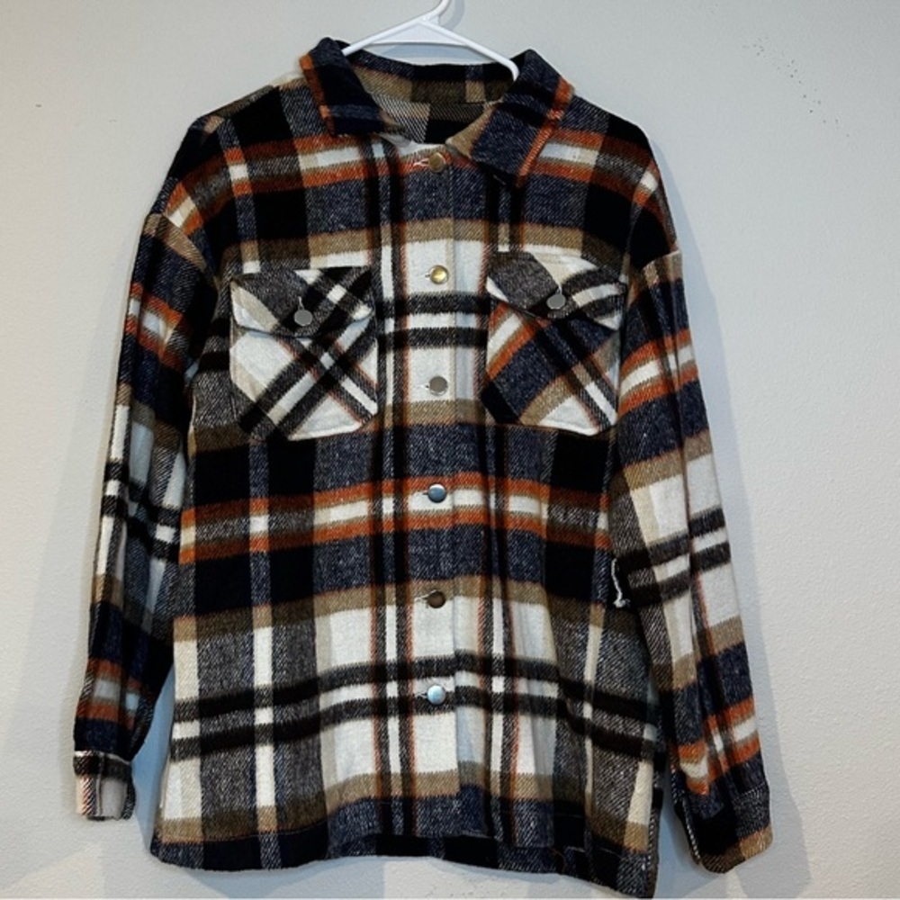 Flannel Sz M plaid shirt shacket seasonal colorway of orange brown, navy & cream
